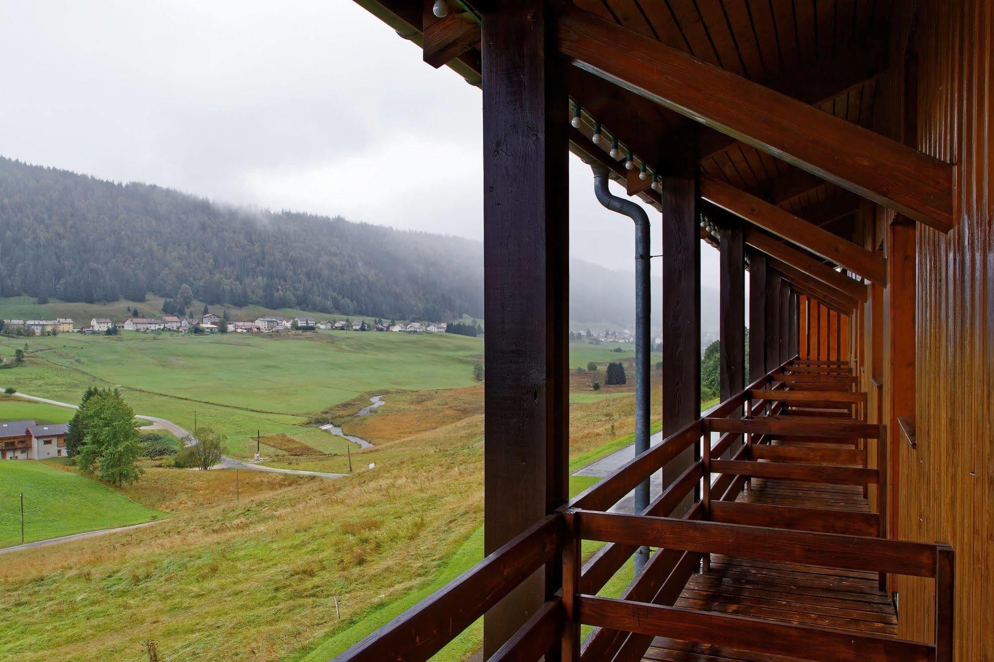 Hotel Club Le Risoux Bois-d'Amont Exterior photo